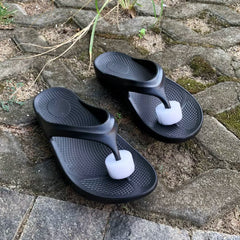 OOFOS Lightweight High-Rebound Recovery Flip Flops for Women