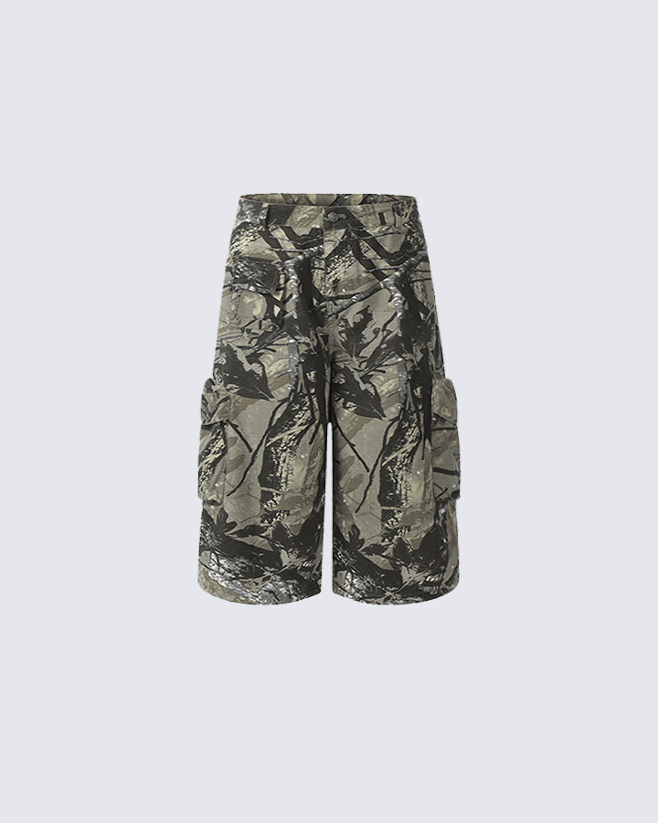 Camo Print Wide-Leg Cargo Shorts