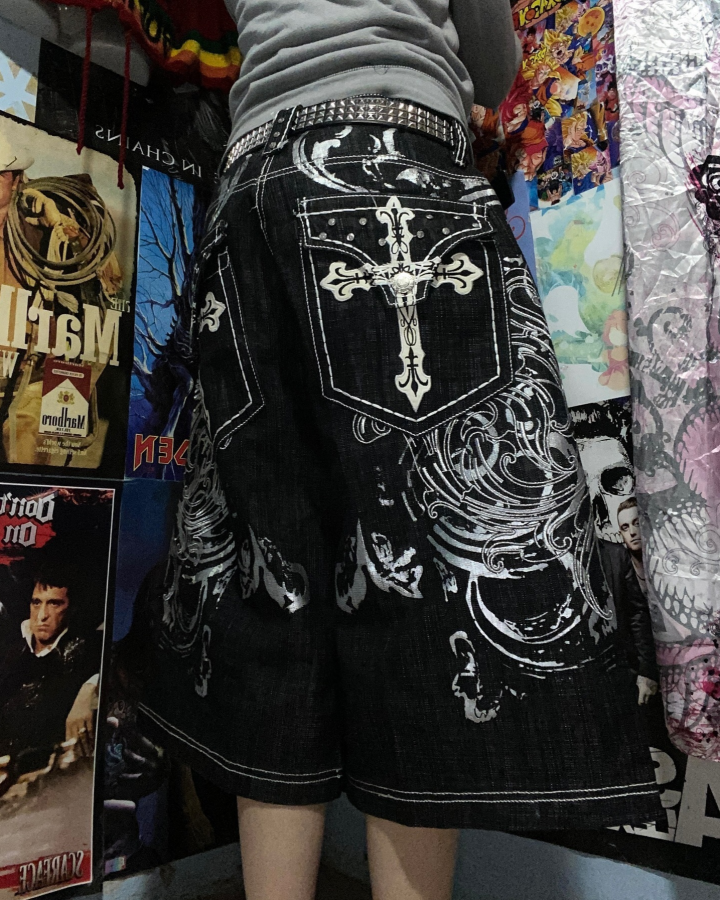 Retro Distressed Heavy-Duty Design Printed Shorts