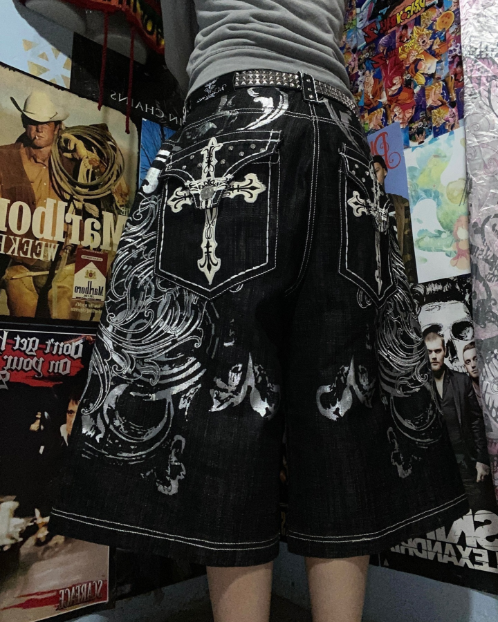 Retro Distressed Heavy-Duty Design Printed Shorts