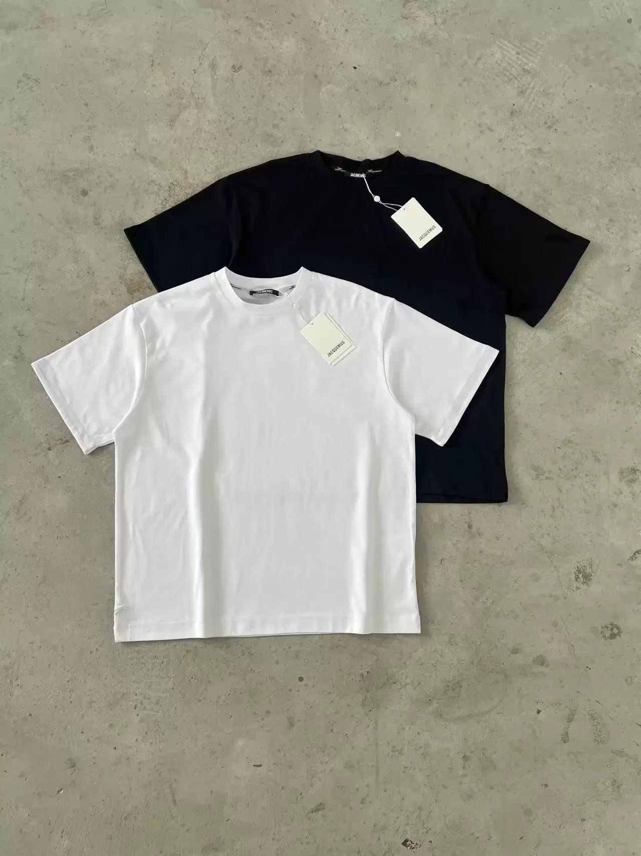 Jacquemus VENTADOU Unisex Loose Fit Crew Neck T-Shirt