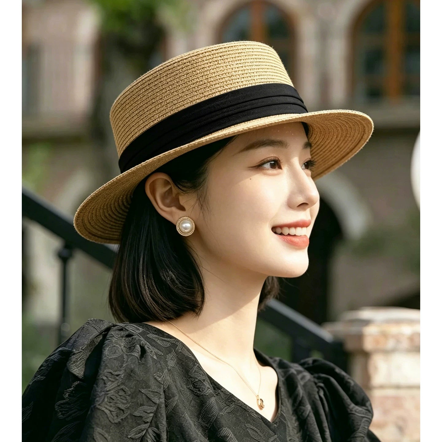 Breathable flat top straw hat for women in summer, woven top hat to show off face, small beach vacation, tourism, sun protection and sunshade hat