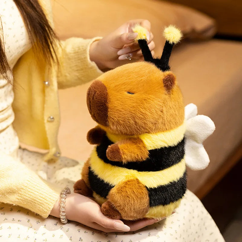 Funny Capybara Bee Hybrid Plush Toys 23/33cm