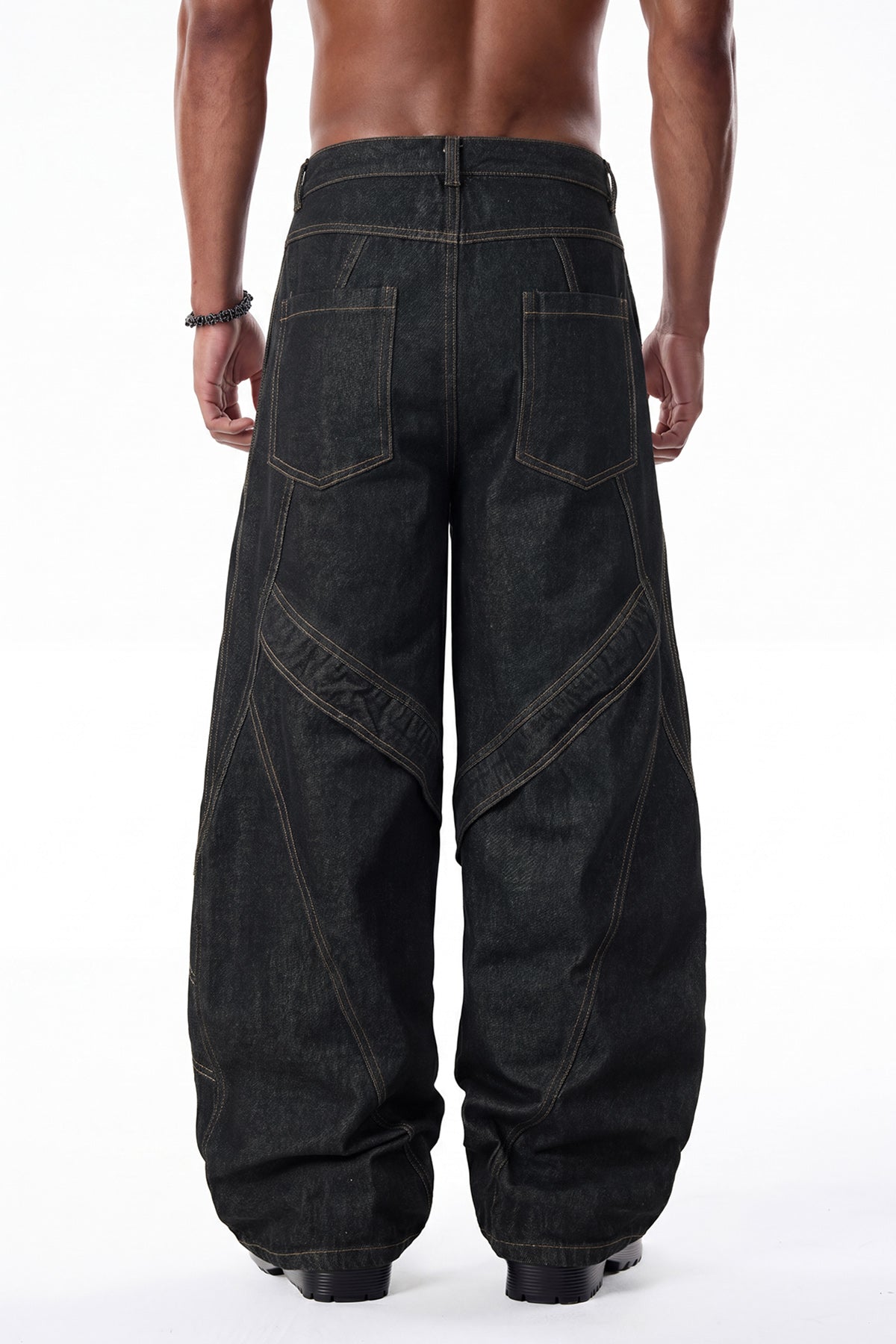 Solid Drift Deconstructed Barrel Jeans